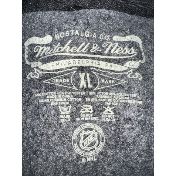 XL Mitchell & Ness Pittsburgh Penguins Distressed Logo Hoodie Men's - Picture 4 of 6